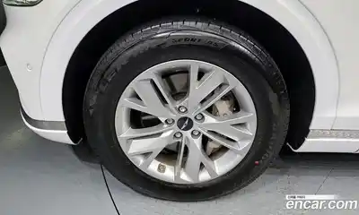 Genesis GV70 2024 2.5 Автомат в Москве № 930495, миниатюра 5