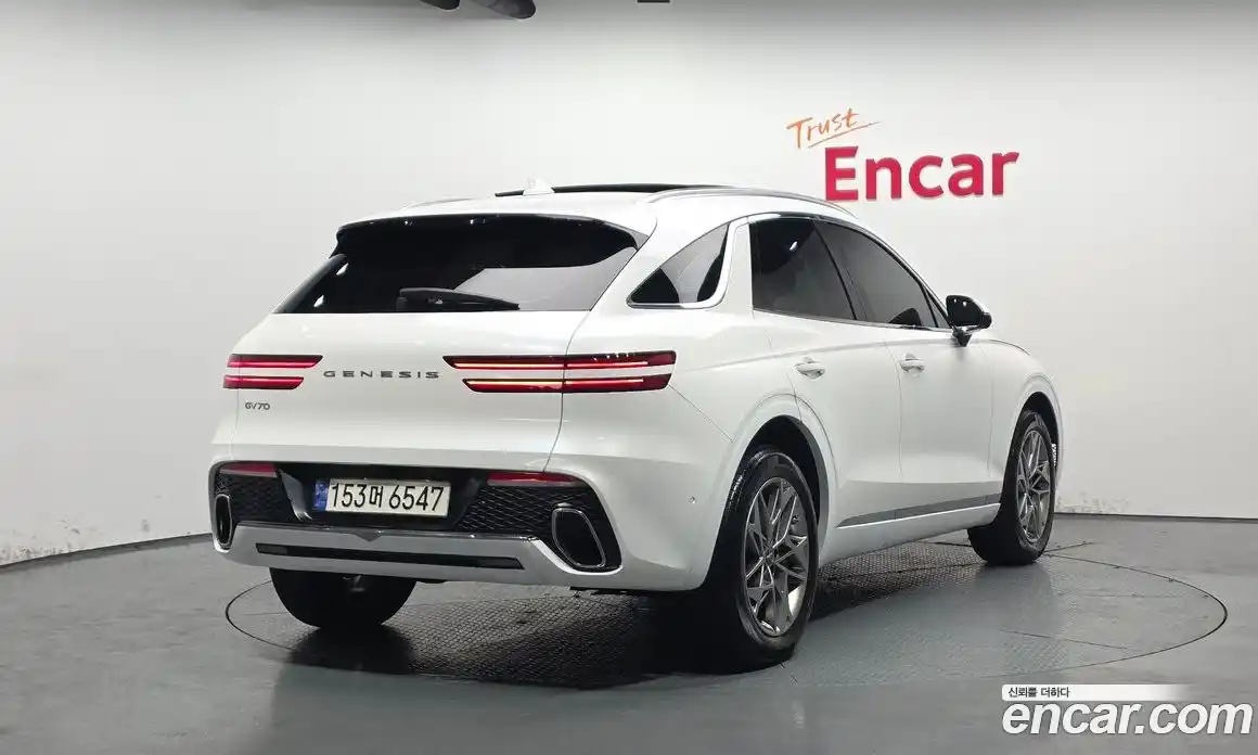 Genesis GV70 2024 2.5 Автомат в Москве № 930582, фото 2