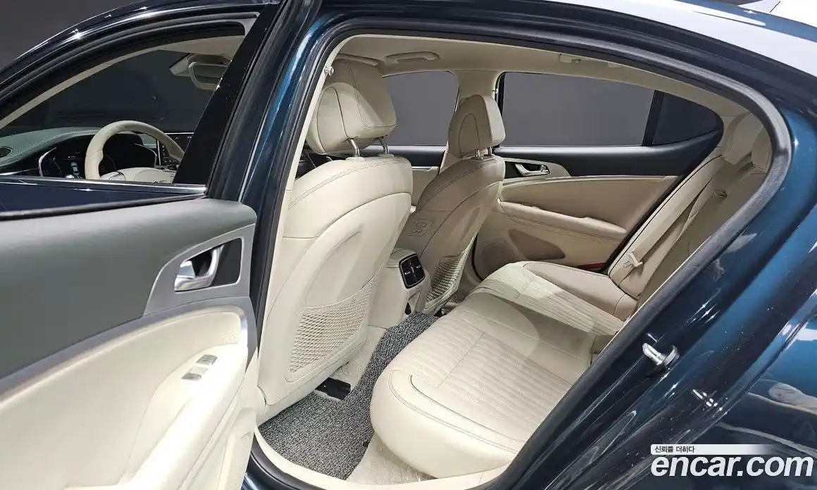 Genesis G70 2021 2.0 Классический в Москве № 930628, фото 12