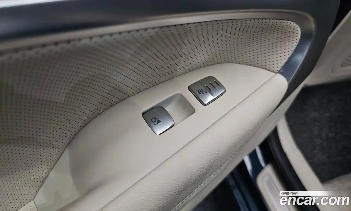 Genesis G70 2021 2.0 Классический в Москве № 930628, фото 18