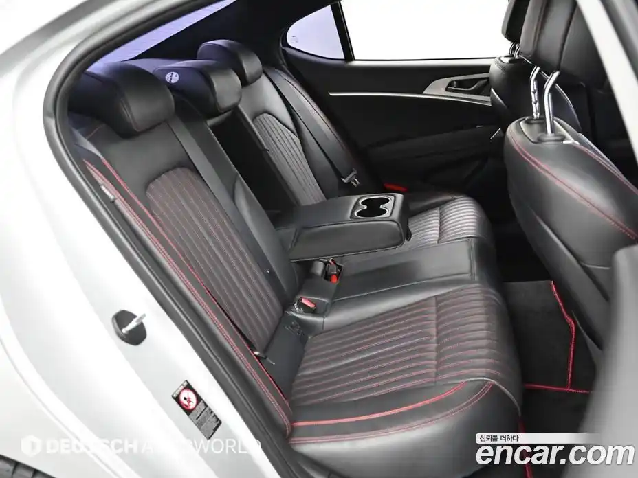 Genesis G70 2018 2.0 гидро в Москве № 930647, фото 12
