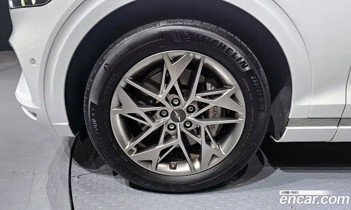 Genesis GV70 2023 2.5 Автомат в Москве № 930714, фото 5