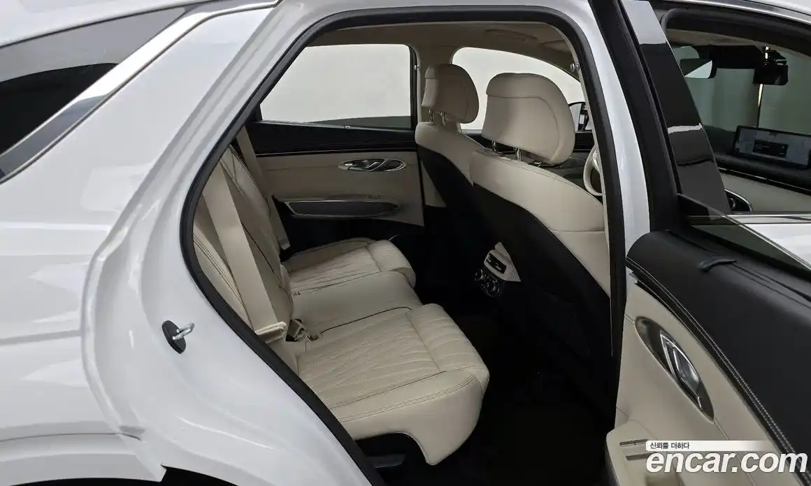 Genesis GV70 2022 2.5 Автомат в Москве № 930767, фото 12