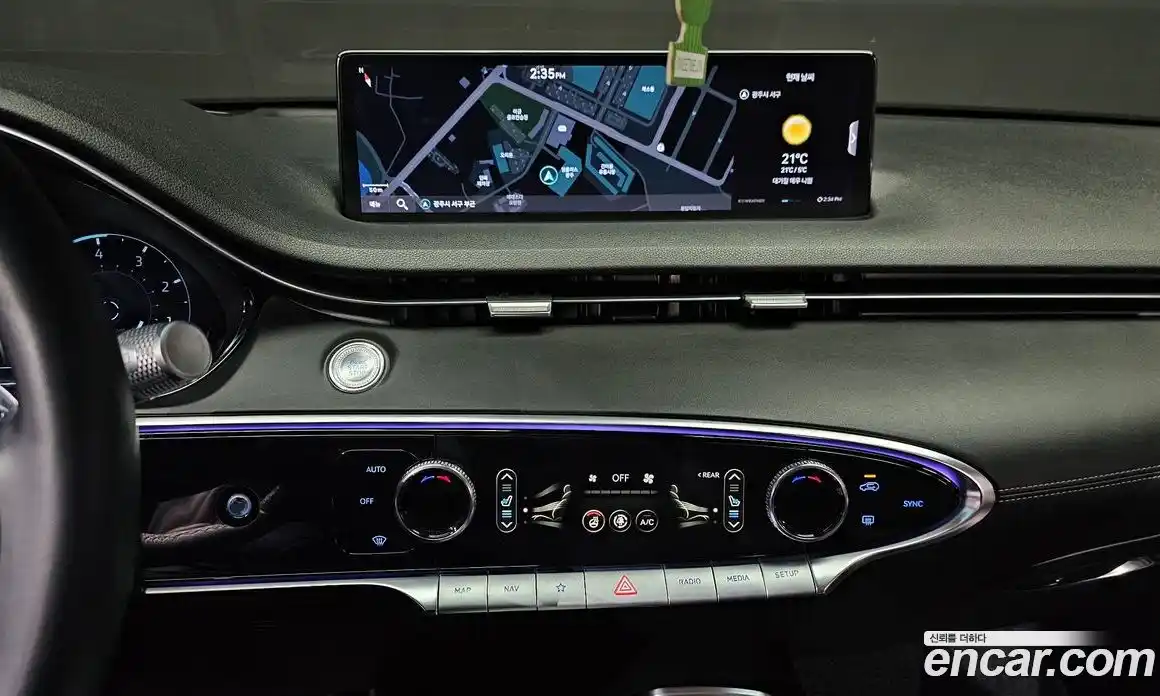 Genesis GV70 2021 2.2 Автомат в Москве № 931111, фото 15