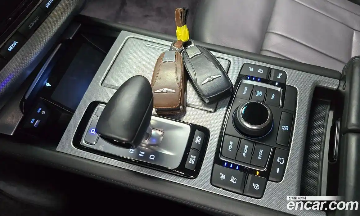 Genesis G80 2016 3.3 Автомат в Москве № 931132, фото 9