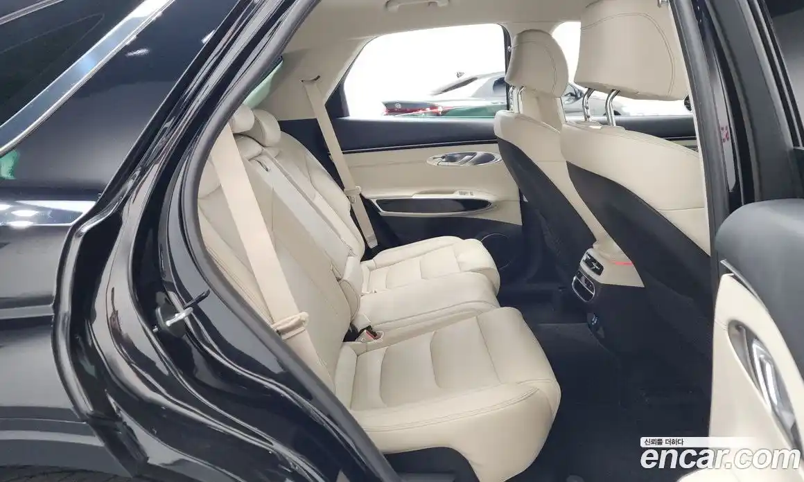 Genesis GV70 2021 2.5 Классический в Москве № 931232, фото 12