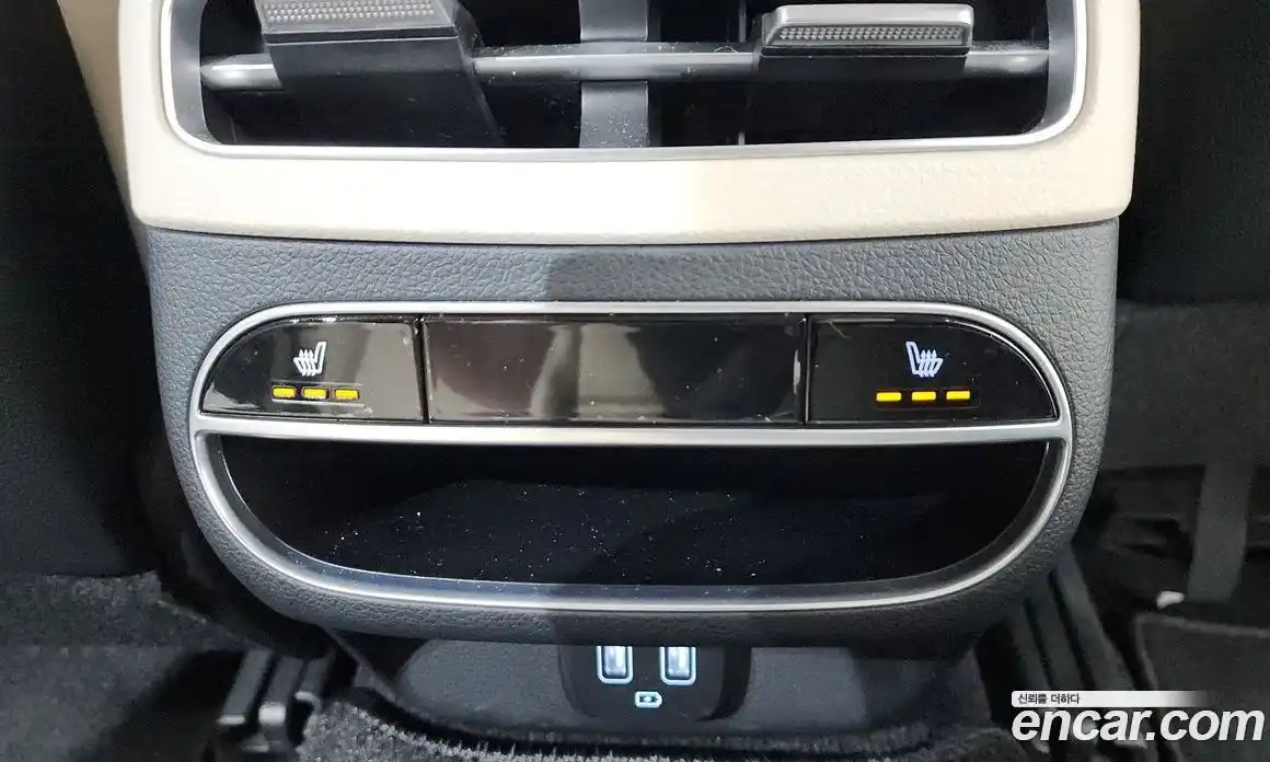 Genesis GV70 2021 2.5 Классический в Москве № 931232, фото 18