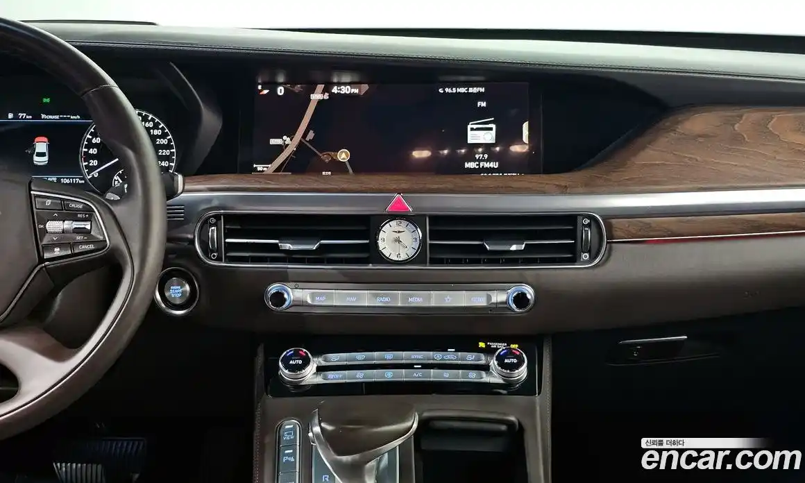 Genesis G90 2019 5.0 гидро в Москве № 931309, фото 15