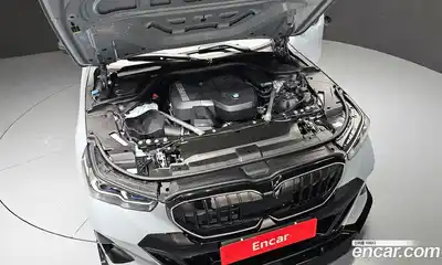 BMW 5-Series 2024 2.0 гидро в Москве № 931666, миниатюра 6