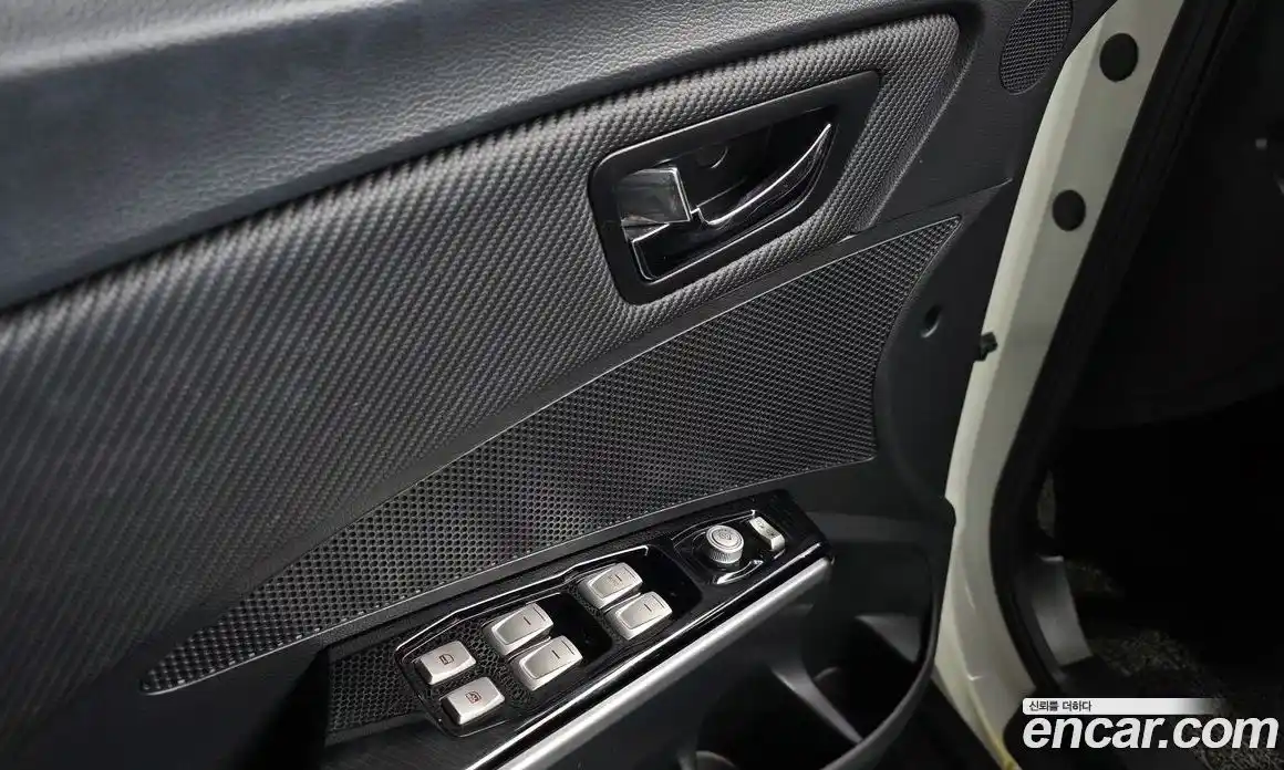 SsangYong TIBOLI 2018 1.6 Автомат в Москве № 932005, фото 17