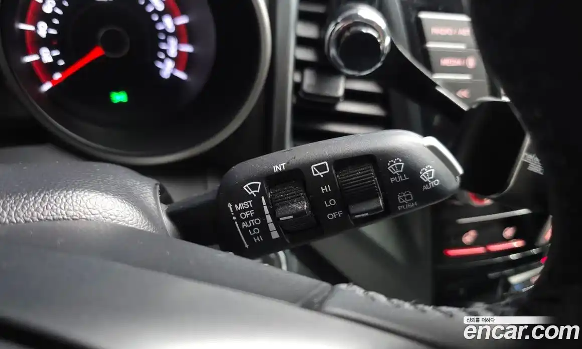 SsangYong TIBOLI 2018 1.6 Автомат в Москве № 932005, фото 19