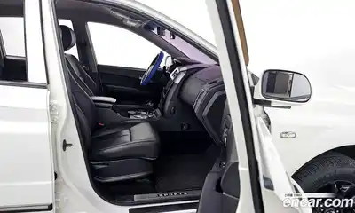 SsangYong Korando 2016 2.2 Автомат в Москве № 932945, миниатюра 11