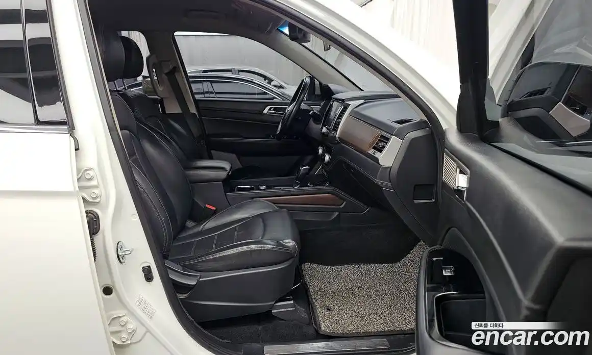 SsangYong Rexton 2018 2.2 Автомат в Москве № 933296, фото 11