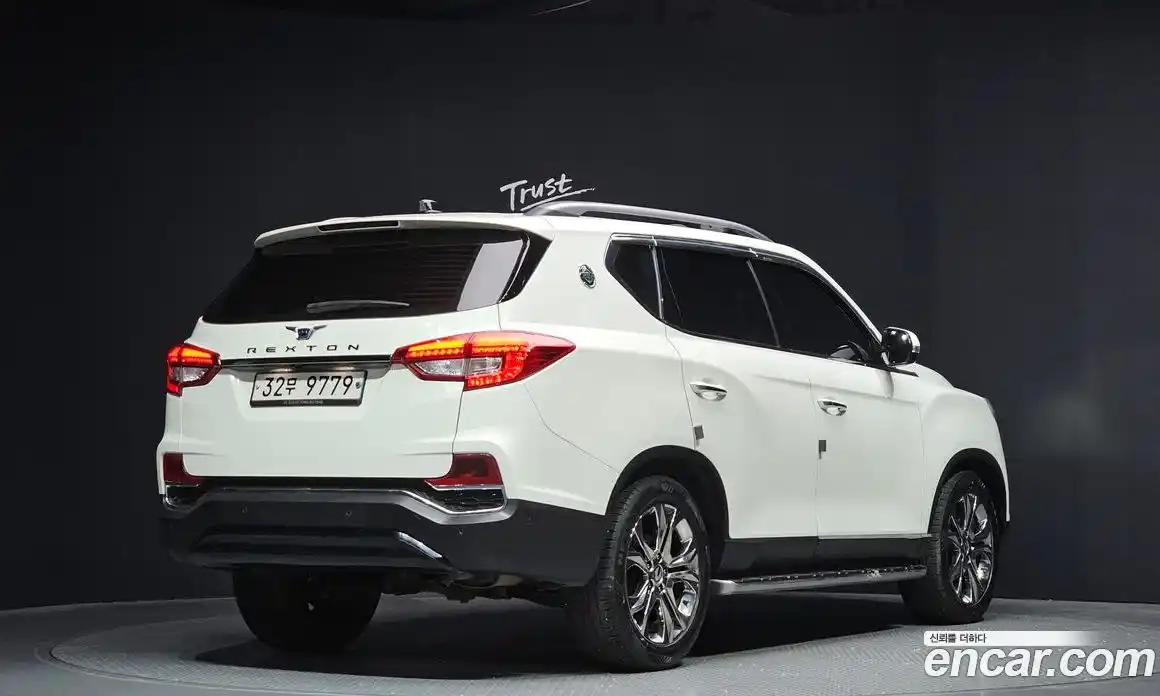 SsangYong Rexton 2018 2.2 Автомат в Москве № 933296, фото 2