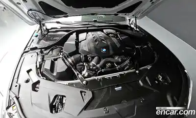 BMW 8-Series 2025 4.4 Автомат в Москве № 933695, миниатюра 6