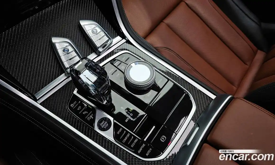 BMW 8-Series 2025 4.4 Автомат в Москве № 933695, фото 9