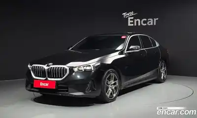 BMW 5-Series, 2023