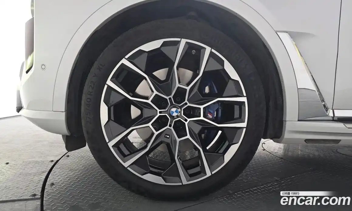 BMW X7 2023 3.0 гидро в Москве № 933831, фото 4