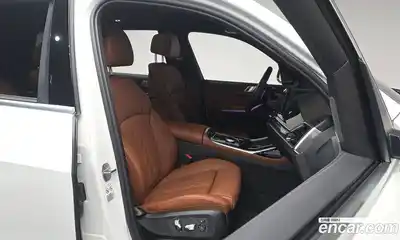 BMW X7 2023 3.0 гидро в Москве № 933831, миниатюра 9