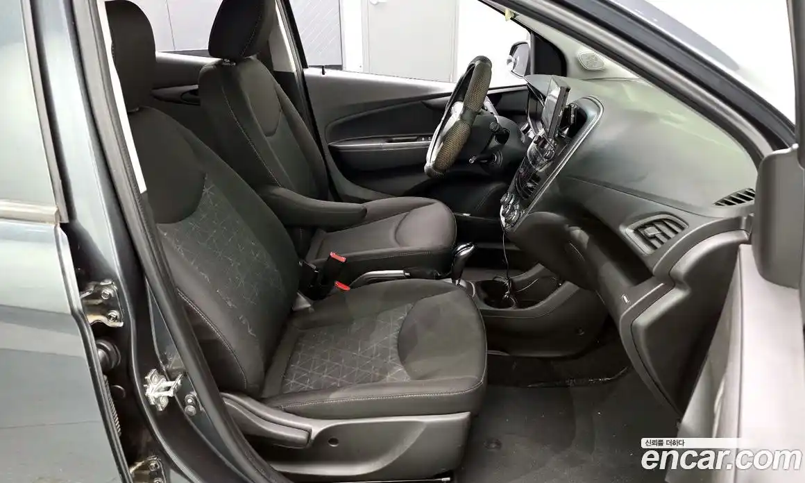 Chevrolet Spark 2019 1.0 Автомат в Москве № 934256, фото 13