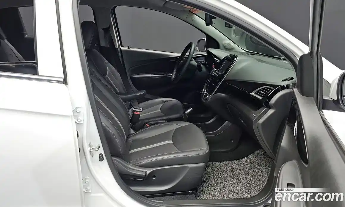 Chevrolet Spark 2022 1.0 Автомат в Москве № 934456, фото 10