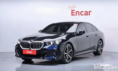 BMW 5-Series, 2025