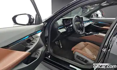 BMW 5-Series 2025 2.0 гидро в Москве № 934500, миниатюра 11