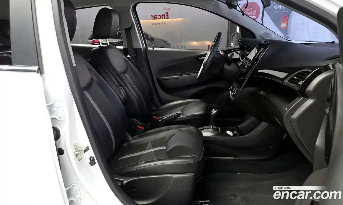 Chevrolet Spark 2018 1.0 Автомат в Москве № 934543, фото 11