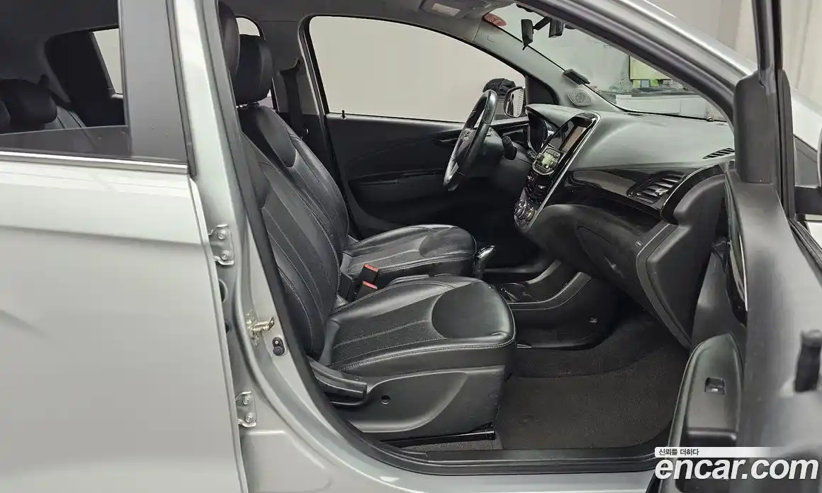 Chevrolet Spark 2017 1.0 гидро в Москве, фото 11