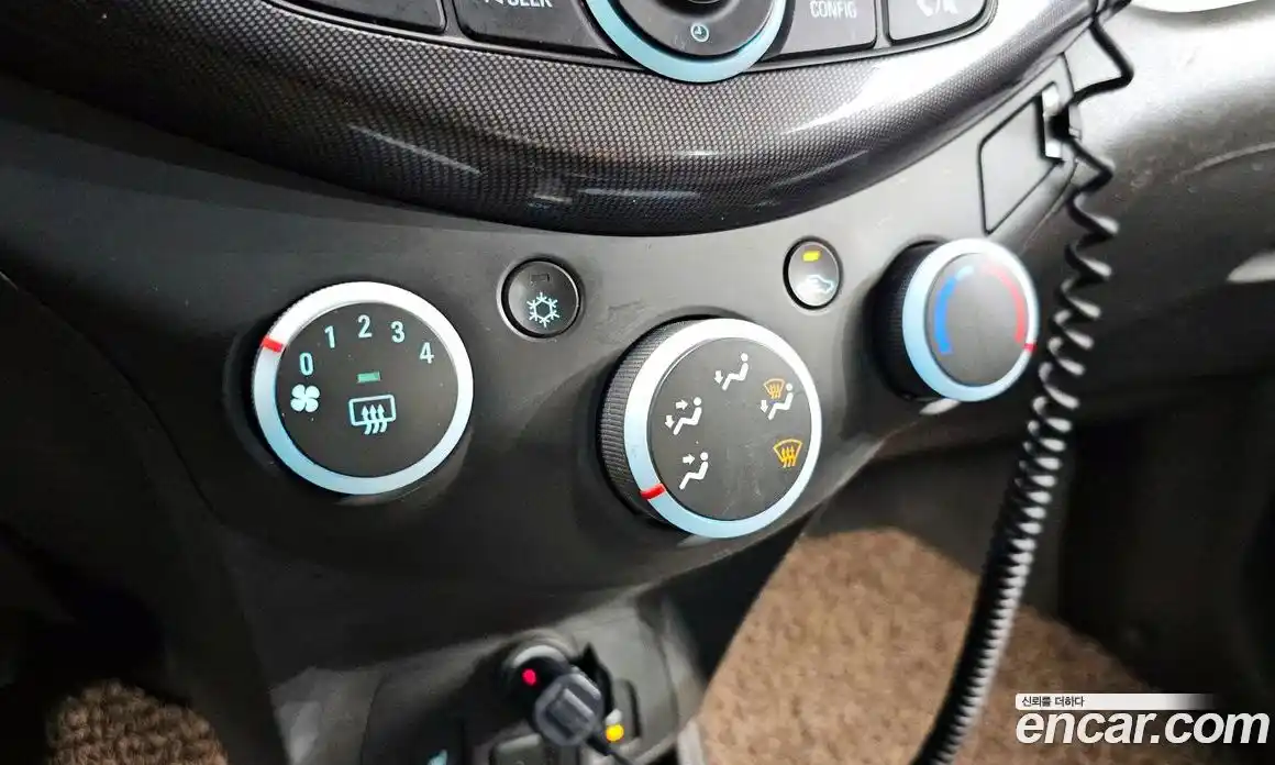 Chevrolet Spark 2014 1.0 гидро в Москве № 935345, фото 17