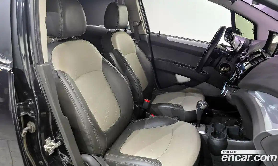 Chevrolet Spark 2014 1.0 гидро в Москве № 935521, фото 12