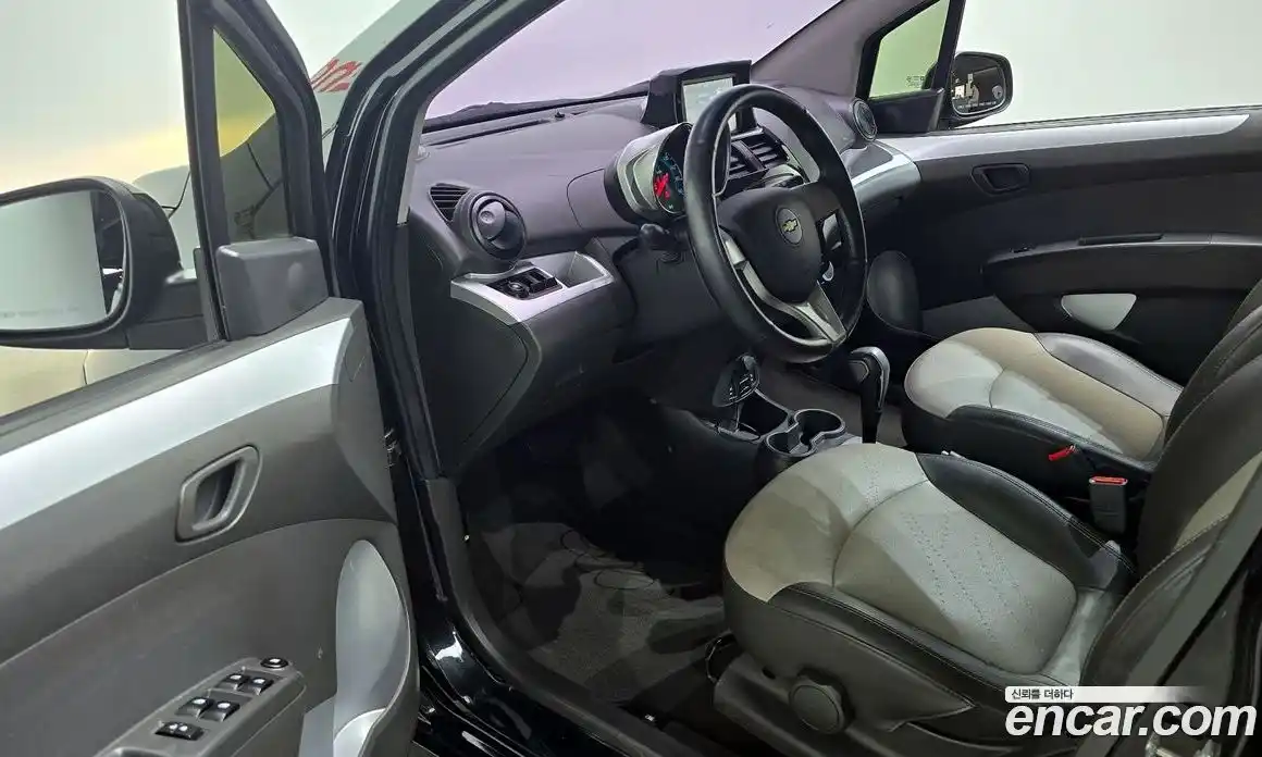 Chevrolet Spark 2014 1.0 гидро в Москве № 935521, фото 10