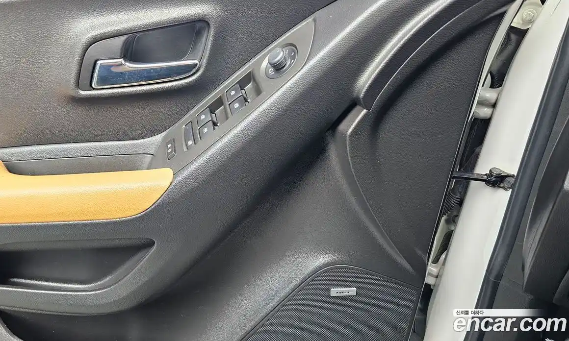 Chevrolet Trax 2016 1.4 гидро в Москве № 935538, фото 14