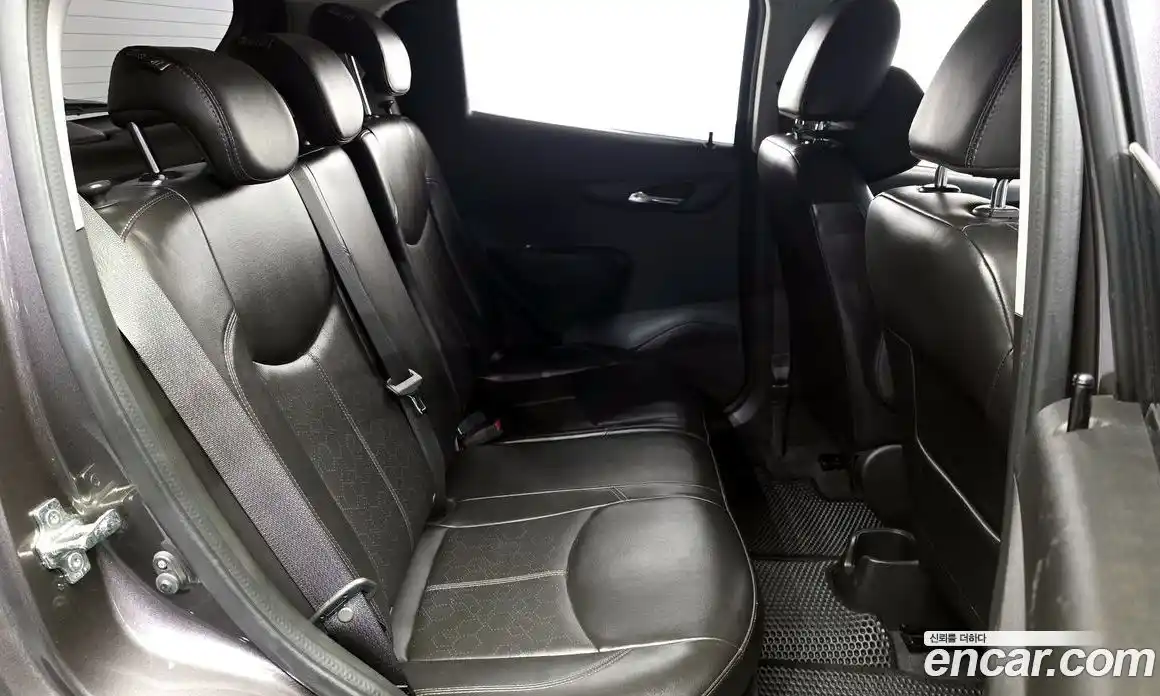 Chevrolet Spark 2016 1.0 Автомат в Москве № 935789, фото 12