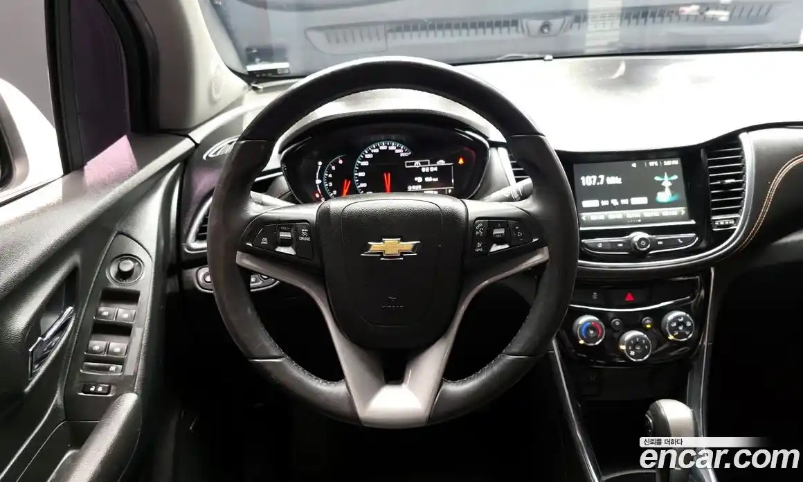 Chevrolet Trax 2016 1.6 Автомат в Москве № 935831, фото 13