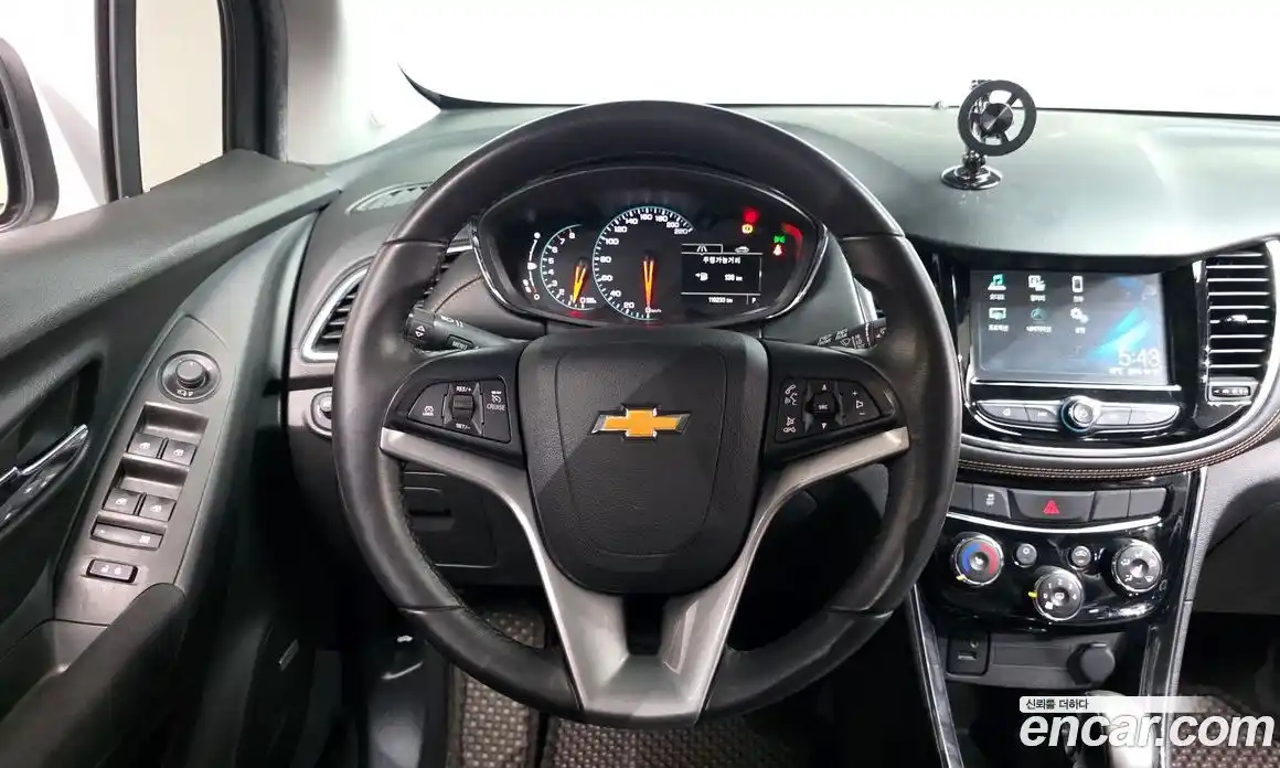 Chevrolet Trax 2016 1.4 Автомат в Москве № 935932, фото 13