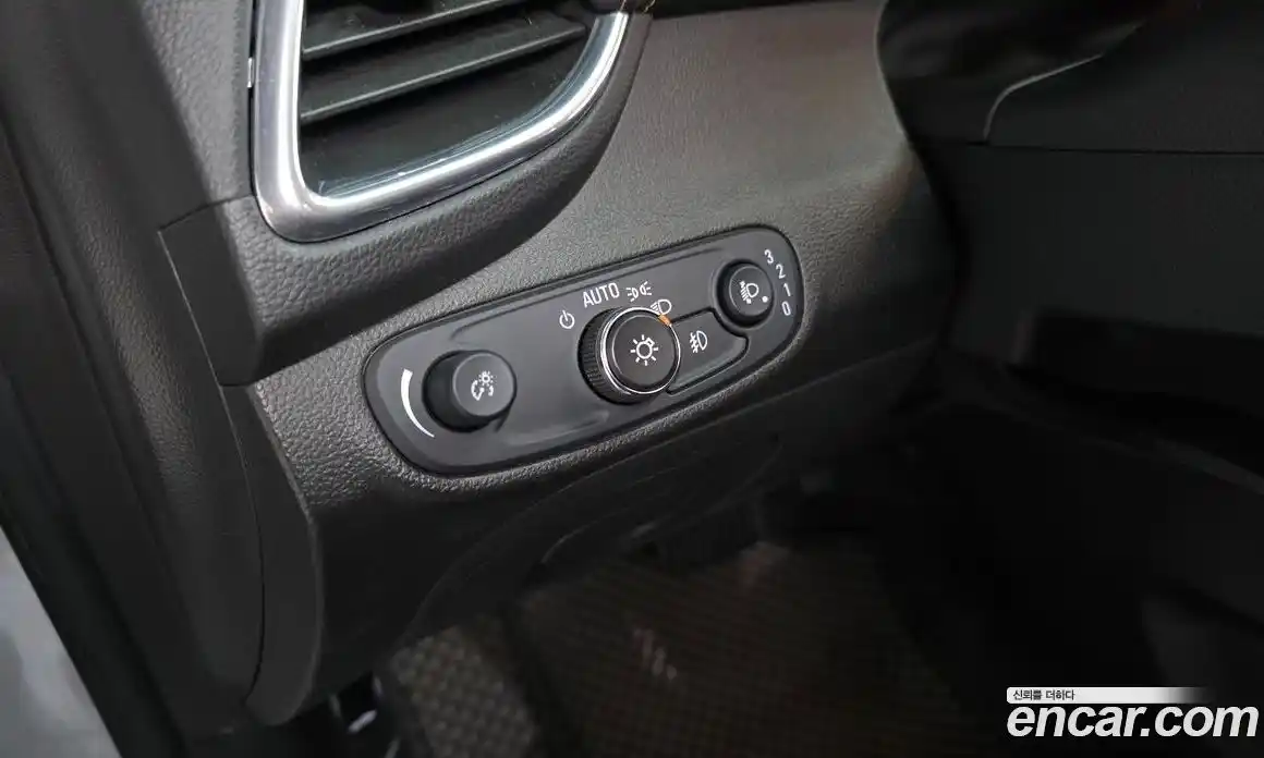 Chevrolet Trax 2016 1.4 Автомат в Москве № 935932, фото 18