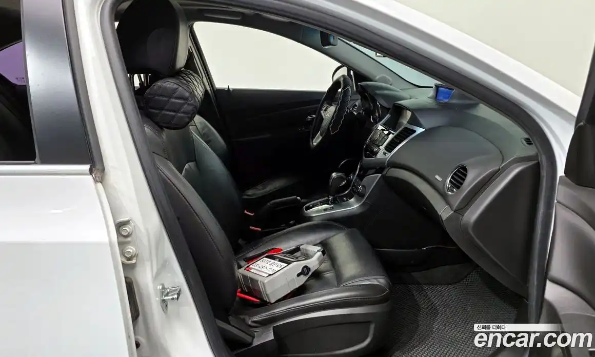 Chevrolet Cruze 2011 1.8 гидро в Москве № 935966, фото 11