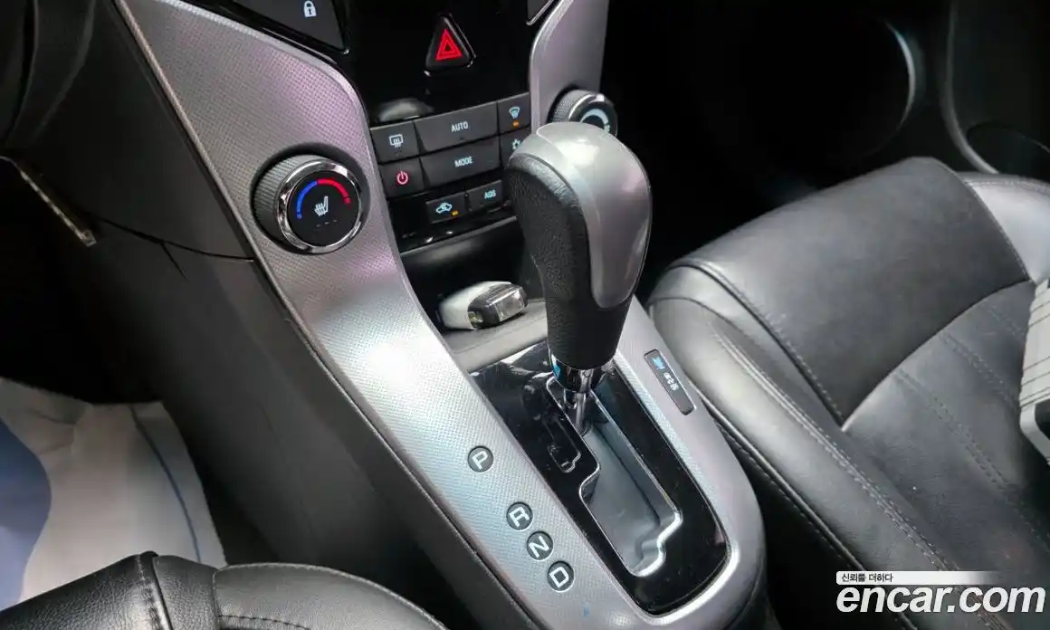 Chevrolet Cruze 2011 1.8 гидро в Москве № 935966, фото 9