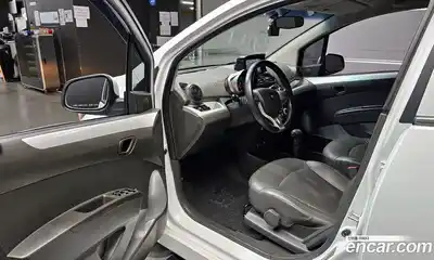 Chevrolet Spark 2014 1.0 гидро в Москве № 935968, миниатюра 11
