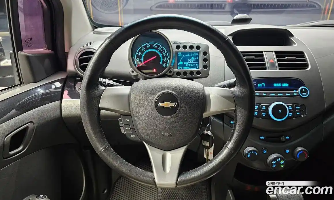 Chevrolet Spark 2011 1.0 гидро в Москве № 936081, фото 14