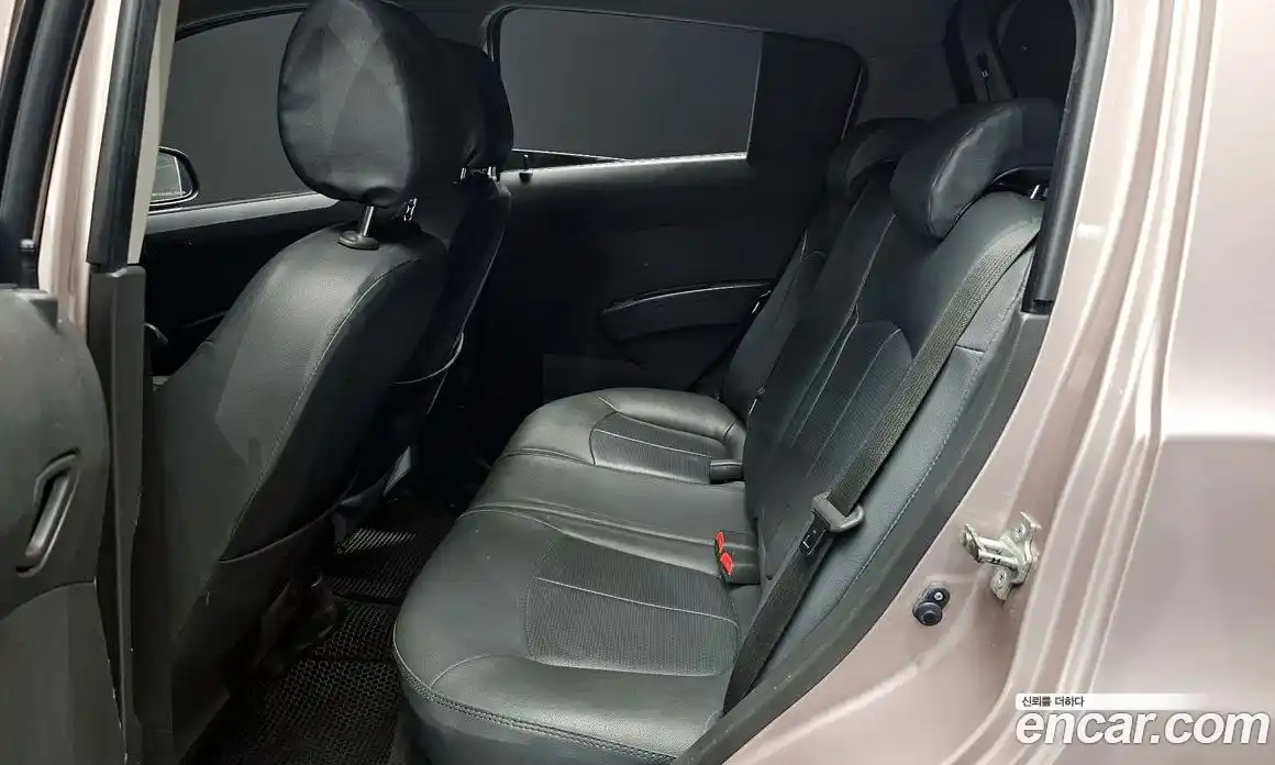 Chevrolet Spark 2013 1.0 гидро в Москве № 936389, фото 12