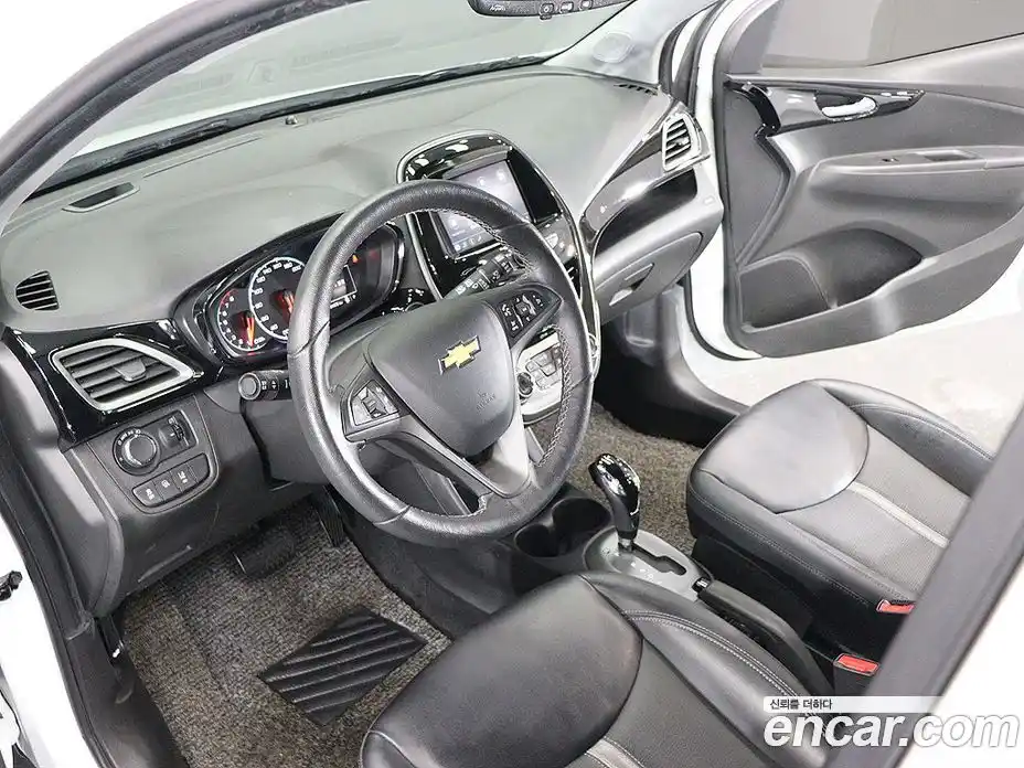 Chevrolet Spark 2020 1.0 Автомат в Москве № 936748, фото 17