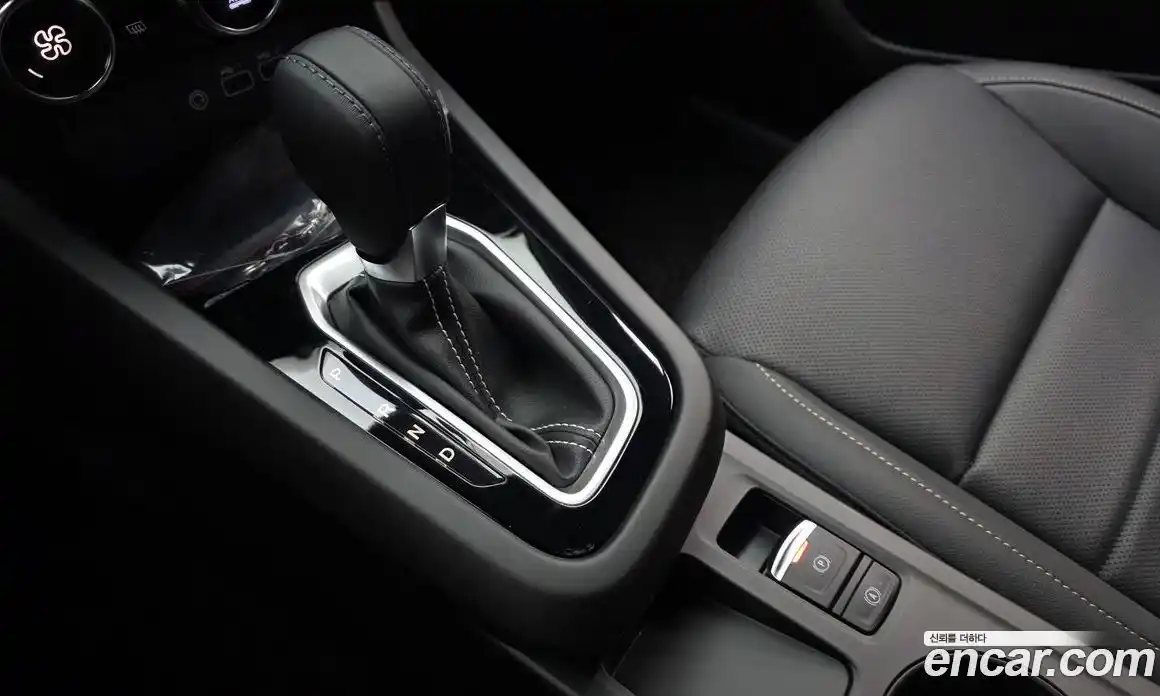 Renault Arkana 2025 1.6 Автомат в Москве № 937037, фото 9