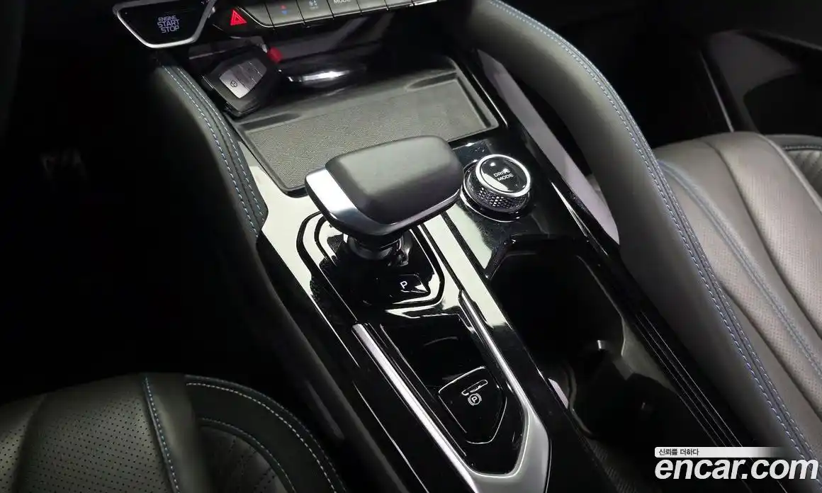 Renault Grand Koleos 2024 2.0 Автомат в Москве № 937149, фото 9