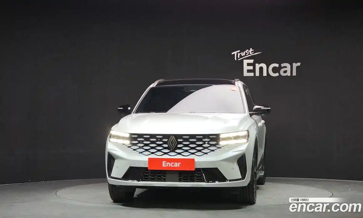 Renault Grand Koleos 2024 1.5 Автомат в Москве № 937179, фото 3