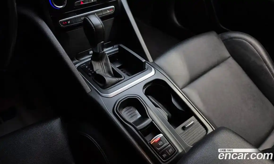 Renault SM6 2017 1.5 Автомат в Москве № 937622, фото 9