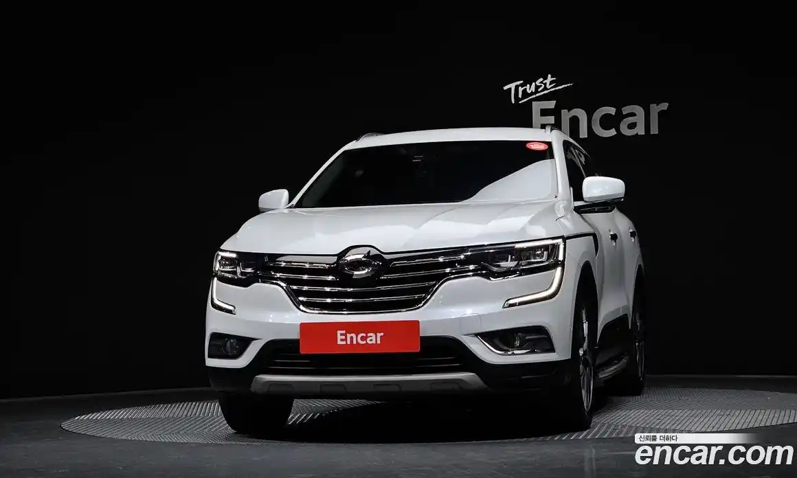 Renault QM6 2016 2.0 гидро в Москве № 937756, фото 3