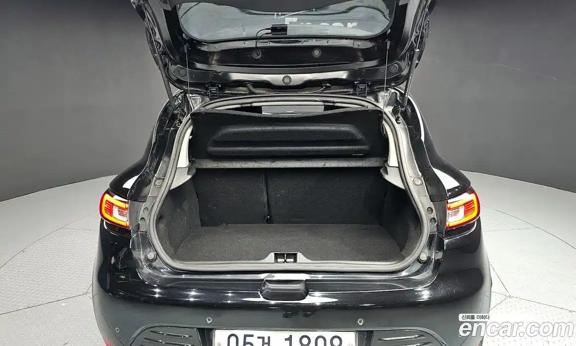 Renault Cilo 2018 1.5 Автомат в Москве № 937767, фото 20