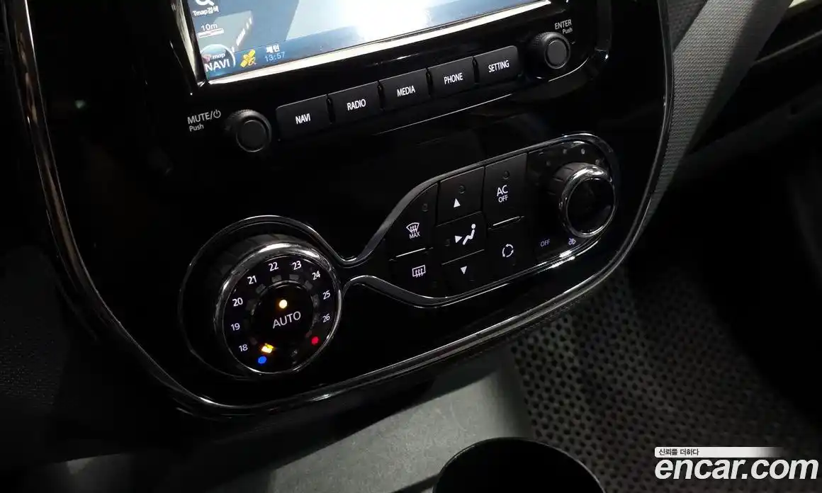 Renault QM3 2015 1.5 Автомат в Москве № 937809, фото 18